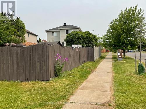 134 Bankside Drive, Kitchener, ON - Outdoor