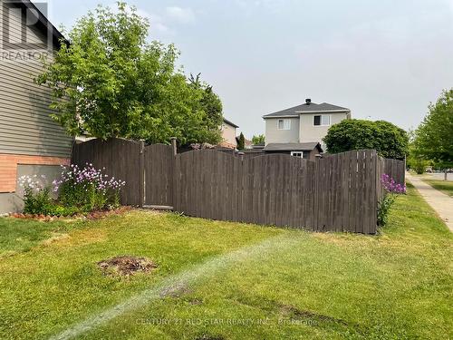 134 Bankside Drive, Kitchener, ON - Outdoor