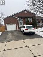 92 BLENHEIM Drive  Stoney Creek, ON L8E 1W5