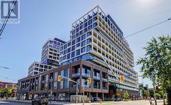 712 - 115 DENISON AVENUE  Toronto, ON M5T 2N1
