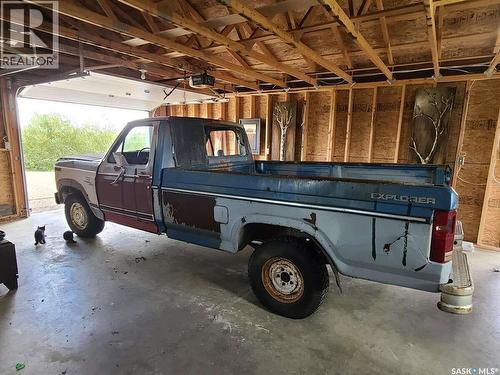Range Road 2074, Estevan Rm No. 5, SK - Indoor Photo Showing Garage