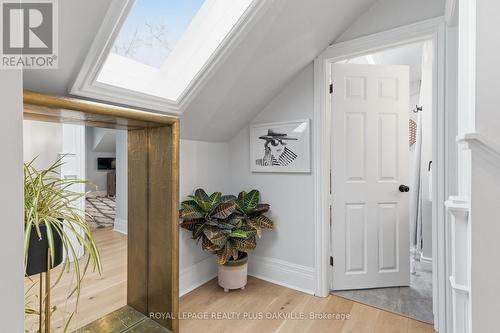 1161 Lockhart Road, Burlington, ON - Indoor Photo Showing Other Room