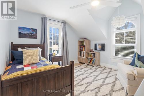 1161 Lockhart Road, Burlington, ON - Indoor Photo Showing Bedroom