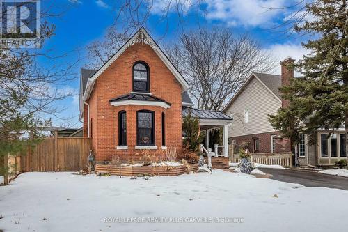 1161 Lockhart Road, Burlington, ON - Outdoor