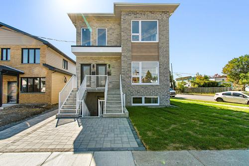 694 79e Avenue  Laval (Chomedey), QC H7V 3H9