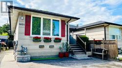 1601 SANDGATE CRESCENT  Mississauga, ON L5J 2E3