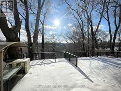 LOWER LEVEL - 3 RAVENWOOD PLACE  Toronto, ON M4B 2M4