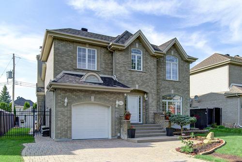 18127 Rue de Louvigny  Montréal (Pierrefonds-Roxboro), QC H9K 1R8