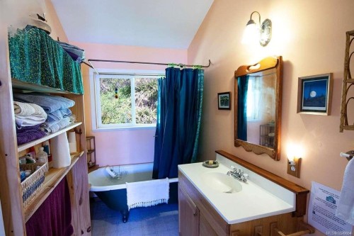 326 Grappler Inlet, Bamfield, BC 