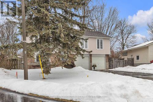156 Pruyn Crescent, Loyalist (Bath), ON - Outdoor