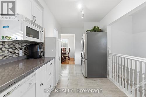 510 1/2 Niagara Street, St. Catharines (Vine/Linwell), ON - Indoor Photo Showing Kitchen