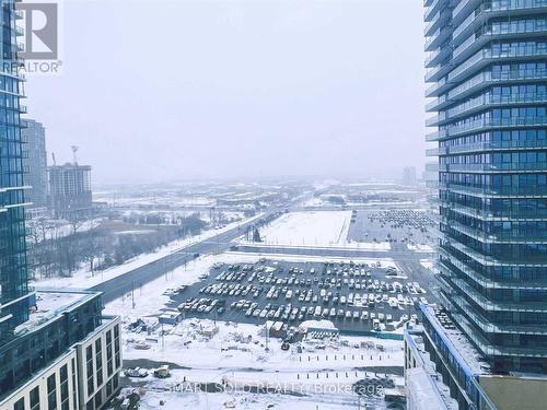1807 - 1000 Portage Parkway, Vaughan, ON - Outdoor With View