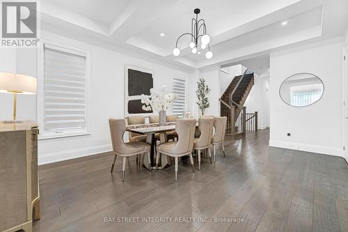 118 Milky Way Drive, Richmond Hill, ON - Indoor Photo Showing Dining Room