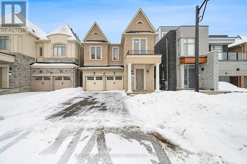 118 Milky Way Drive, Richmond Hill, ON - Outdoor With Facade