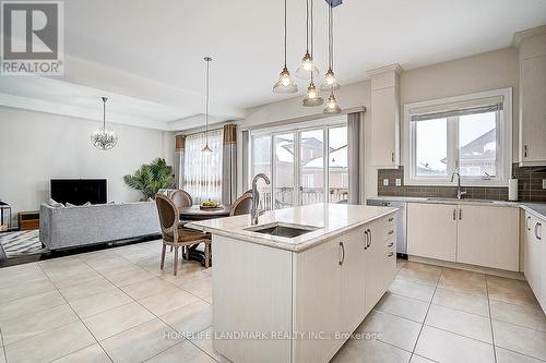 17 Horse Rake Road, Vaughan, ON - Indoor Photo Showing Kitchen