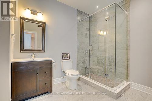 17 Horse Rake Road, Vaughan, ON - Indoor Photo Showing Bathroom