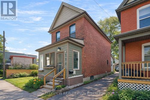 382 Beach Road, Hamilton, ON - Outdoor With Exterior