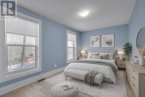 382 Beach Road, Hamilton, ON - Indoor Photo Showing Bedroom