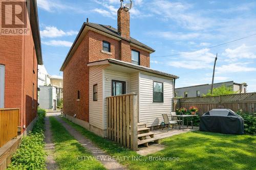 382 Beach Road, Hamilton, ON - Outdoor