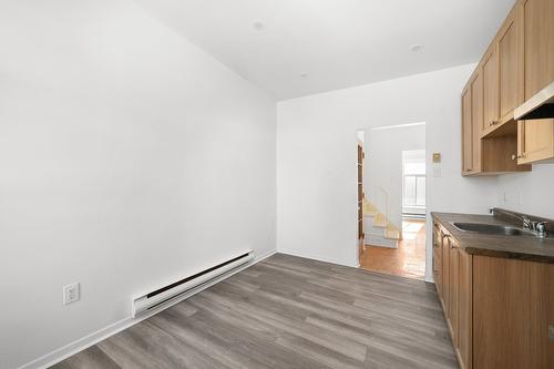 Coin-repas - 2221 Rue St-Jacques, Montréal (Le Sud-Ouest), QC - Indoor Photo Showing Kitchen