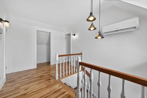 Boudoir - 1050 Rue Notre-Dame, Saint-Césaire, QC - Indoor Photo Showing Other Room