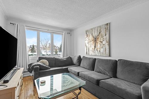 Salon - 6059  - 6063 Av. Du Bocage, Montréal (Anjou), QC - Indoor Photo Showing Living Room