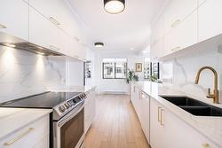 202-6785 Crois. Korczak  Côte-Saint-Luc, QC H4W 2W6