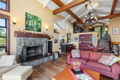 730 Treetops Spur, Sidney Island, BC 