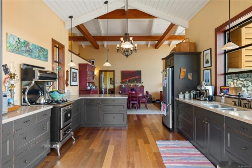 730 Treetops Spur, Sidney Island, BC 