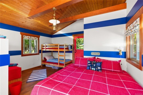 730 Treetops Spur, Sidney Island, BC 