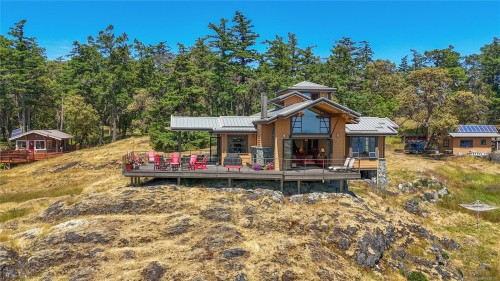 730 Treetops Spur, Sidney Island, BC 