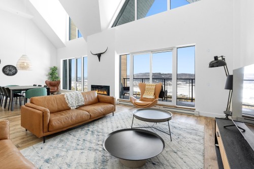 402-750 Boul. Monseigneur-De Laval  Baie-Saint-Paul, QC G3Z 2V5