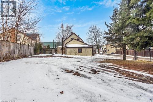 42 Sanders Street, Tillsonburg, ON - Outdoor