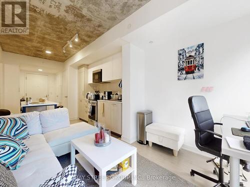 1303 - 65 Mutual Street, Toronto, ON - Indoor Photo Showing Living Room
