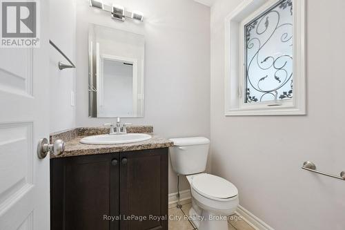 77 Laughland Lane, Guelph (Pineridge/Westminster Woods), ON - Indoor Photo Showing Bathroom