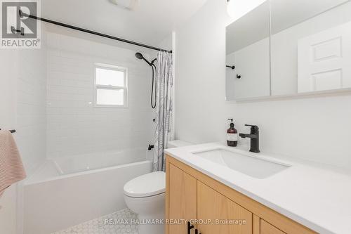 324 Montfort Street, Ottawa, ON - Indoor Photo Showing Bathroom