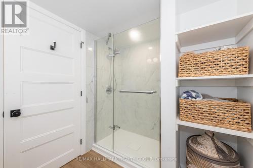 324 Montfort Street, Ottawa, ON - Indoor Photo Showing Bathroom