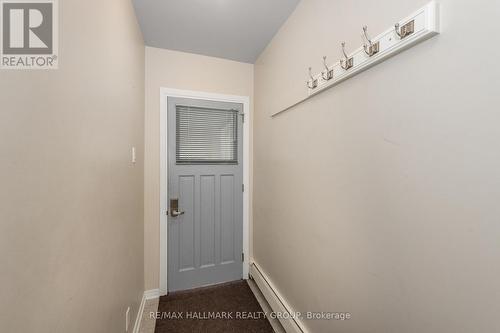 324 Montfort Street, Ottawa, ON - Indoor Photo Showing Other Room
