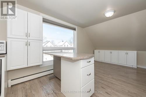 324 Montfort Street, Ottawa, ON - Indoor Photo Showing Other Room