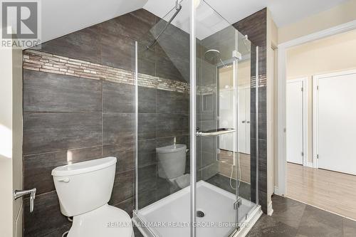 324 Montfort Street, Ottawa, ON - Indoor Photo Showing Bathroom