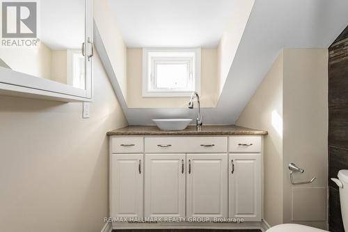 324 Montfort Street, Ottawa, ON - Indoor