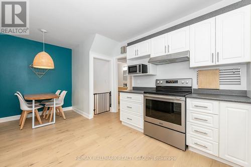 324 Montfort Street, Ottawa, ON - Indoor Photo Showing Kitchen