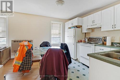 362-370 Baldwin Street, Renfrew, ON - Indoor Photo Showing Kitchen