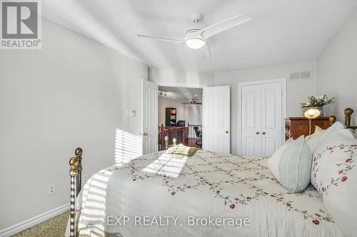 Primary Bedroom - 2092 Melette Crescent, Ottawa, ON - Indoor Photo Showing Bedroom