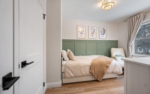 357 Rossland Road E, Oshawa, ON - Indoor Photo Showing Bedroom