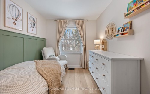 357 Rossland Road E, Oshawa, ON - Indoor Photo Showing Bedroom