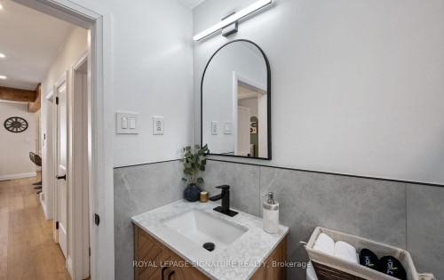 357 Rossland Road E, Oshawa, ON - Indoor Photo Showing Bathroom