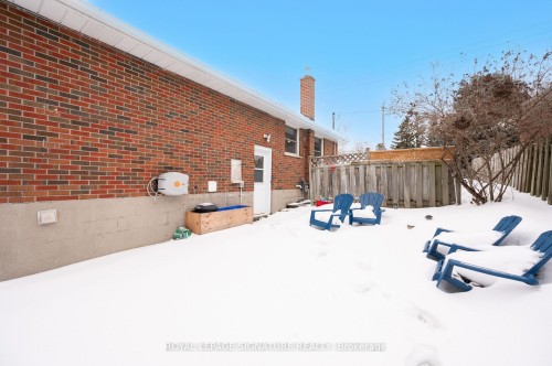 357 Rossland Road E, Oshawa, ON - Outdoor