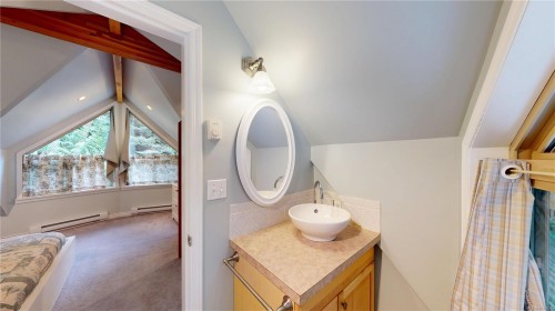 1120 Chappel Pl, Gabriola Island, BC 