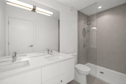 402-430 Parry St, Victoria, BC - Indoor Photo Showing Bathroom